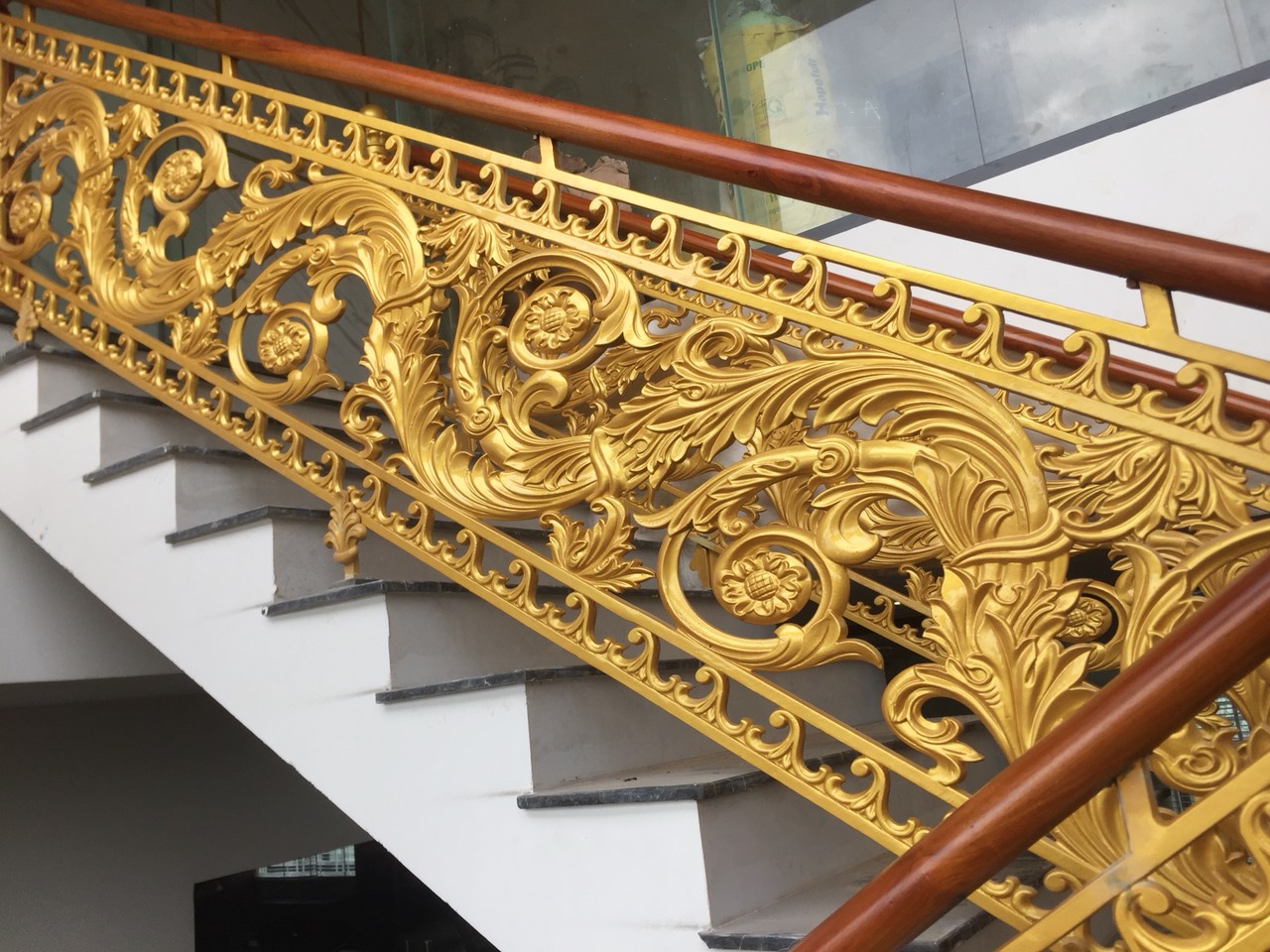 CẦU THANG NHÔM ĐÚC